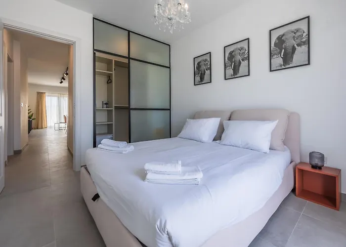 Apartament Charming And New Penthouse Close To Dome By Sf Homes *