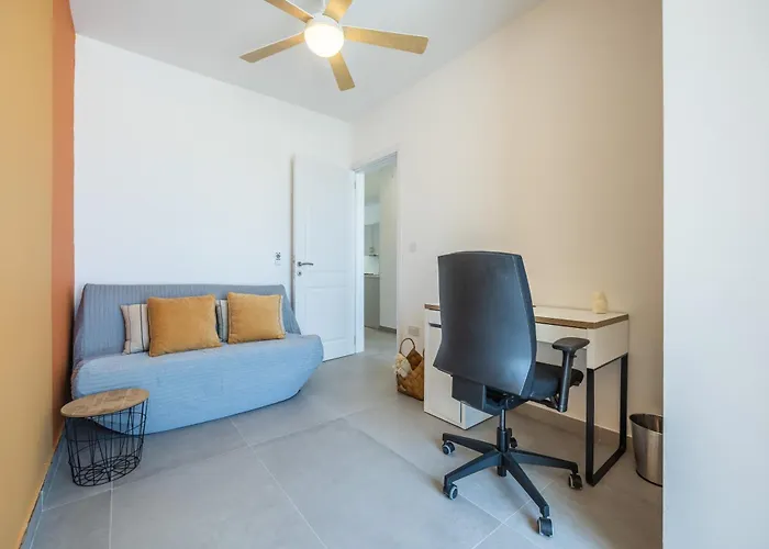 Charming And New Penthouse Close To Dome By Sf Homes