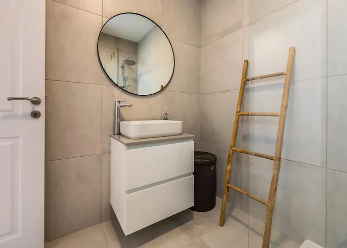 Charming And New Penthouse Close To Dome By Sf Homes *