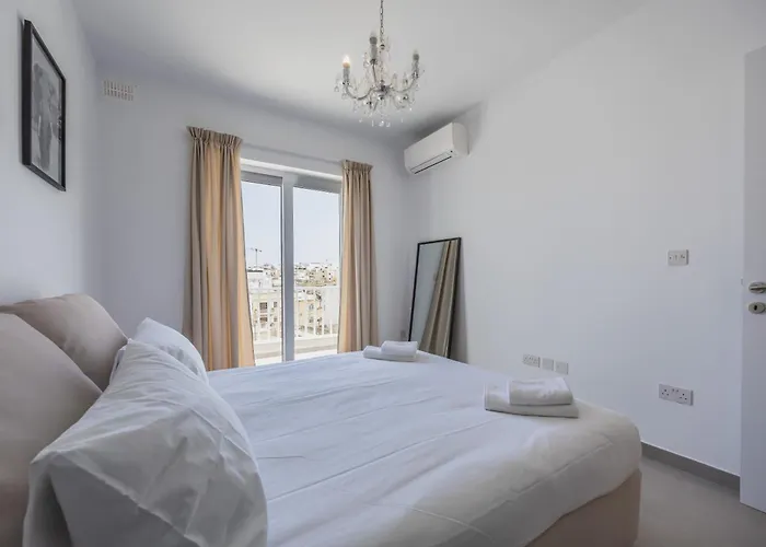 Charming And New Penthouse Close To Dome By Sf Homes